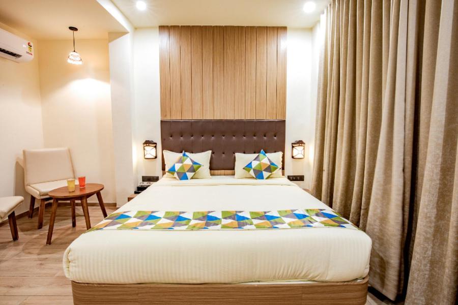 Hotel Nexus Rajkot Extérieur photo