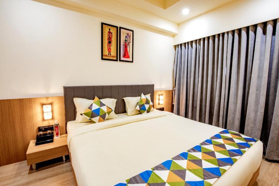 Hotel Nexus Rajkot Extérieur photo