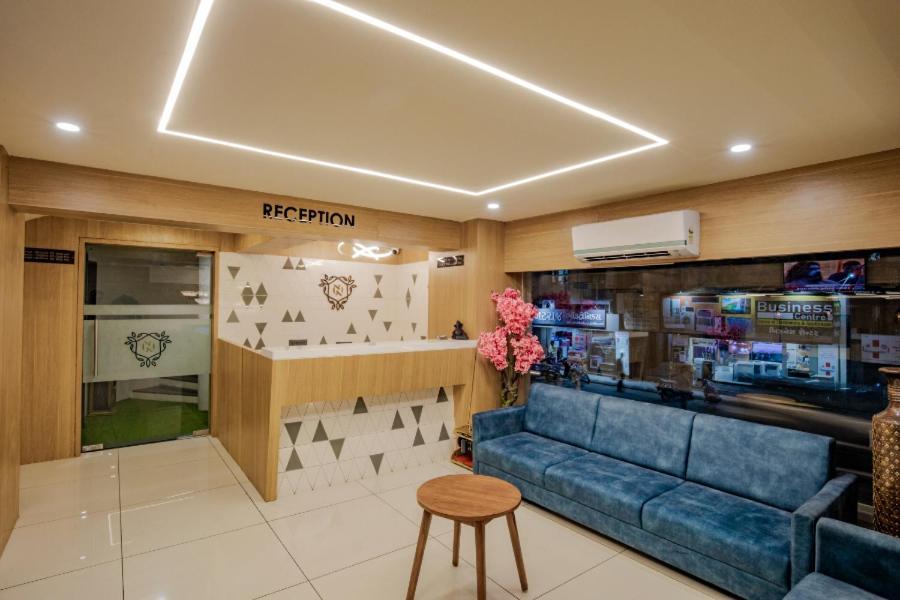 Hotel Nexus Rajkot Extérieur photo