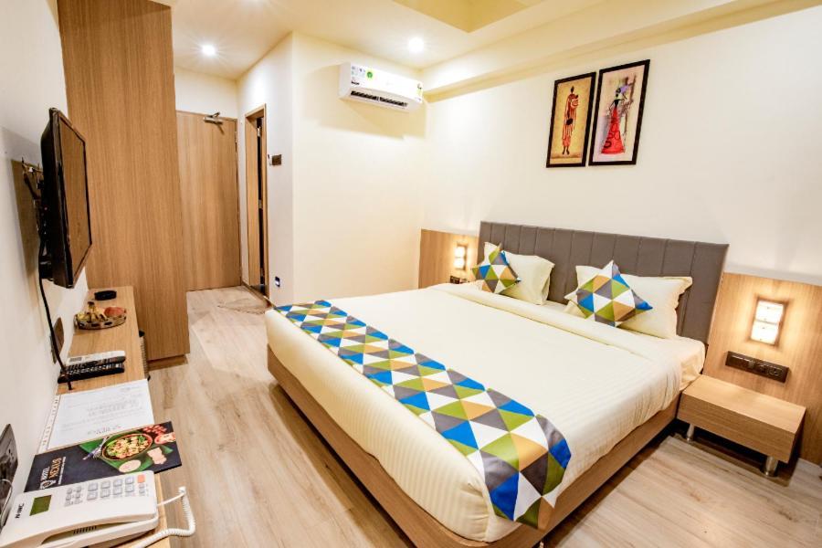Hotel Nexus Rajkot Extérieur photo