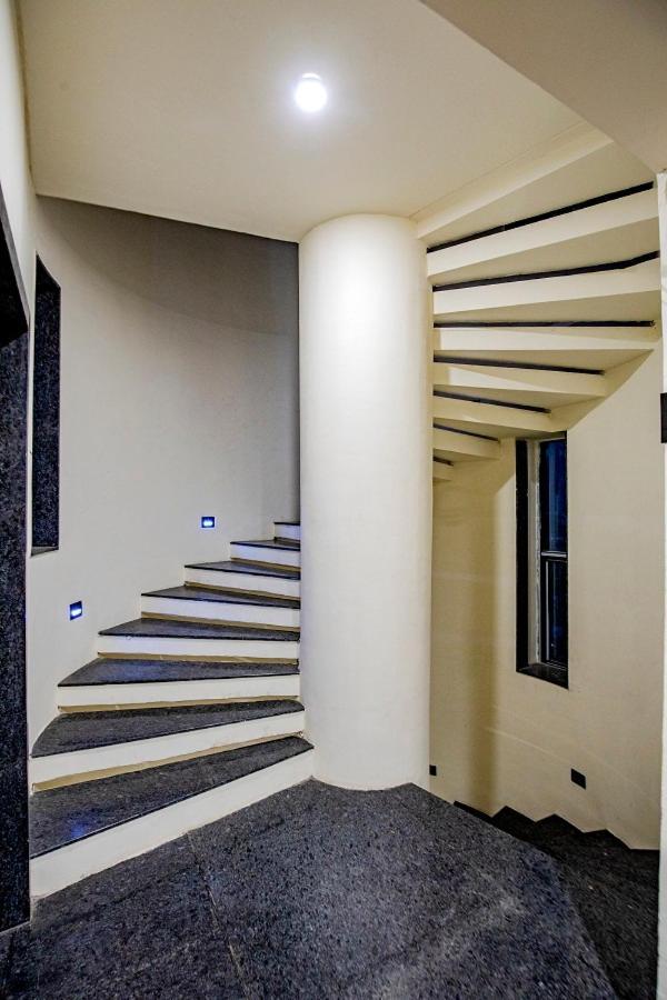 Hotel Nexus Rajkot Extérieur photo